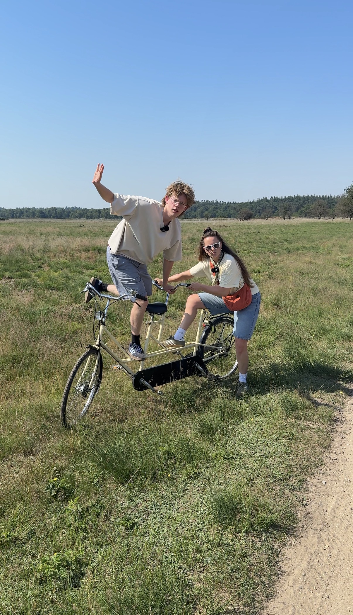 Tandem fietsen op de hei