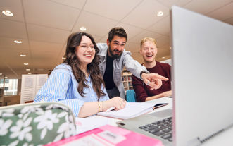DT Studenten in studiecentrum